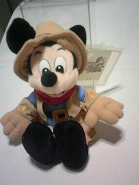 VINTAGE DISNEYLAND FRONTIERLAND PLUSH BEAN BAG MICKEY IN ACRYLIC DISPLAY CASE 🎁
